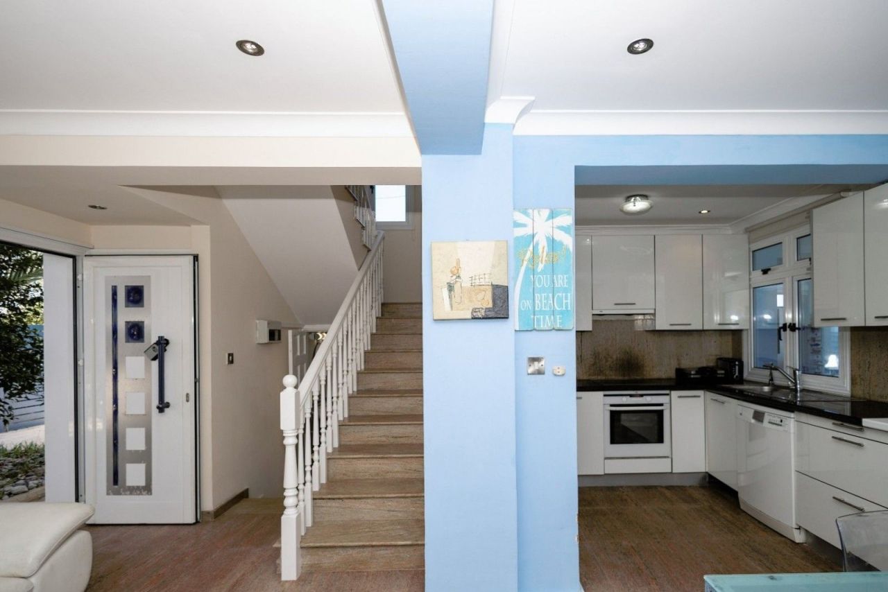 Вилла в Ларнаке, Кипр, 180 м² - фото 9