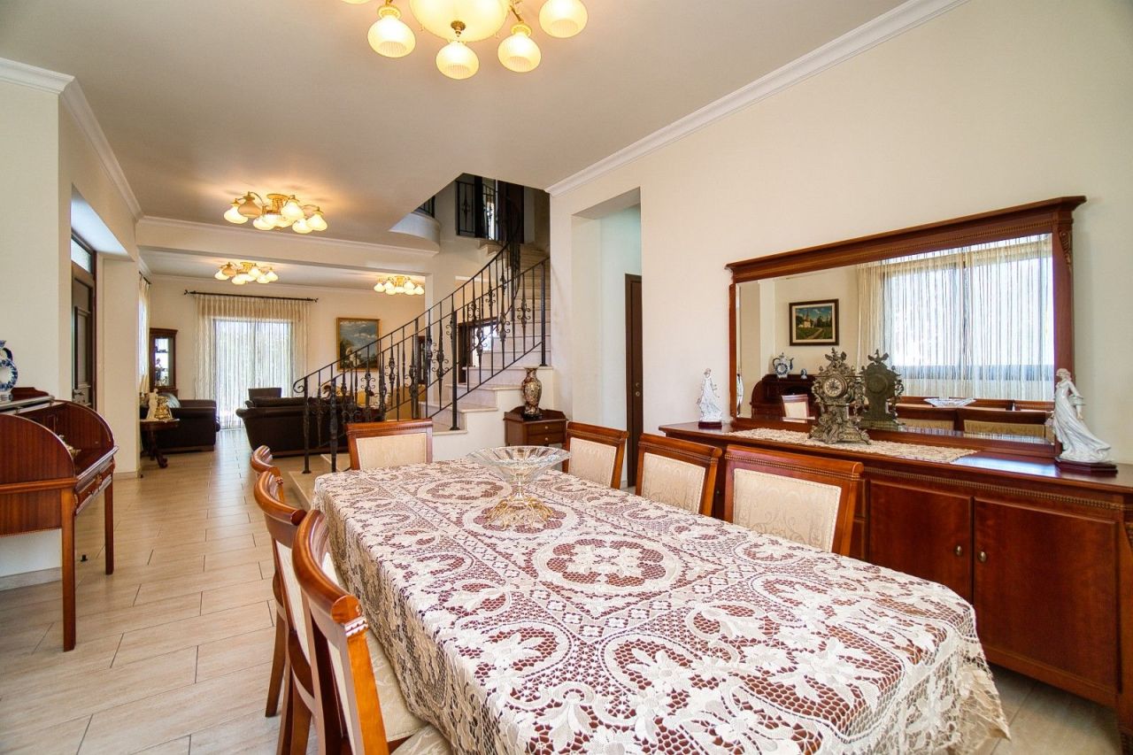 Вилла в Лимасоле, Кипр, 300 м² - фото 9