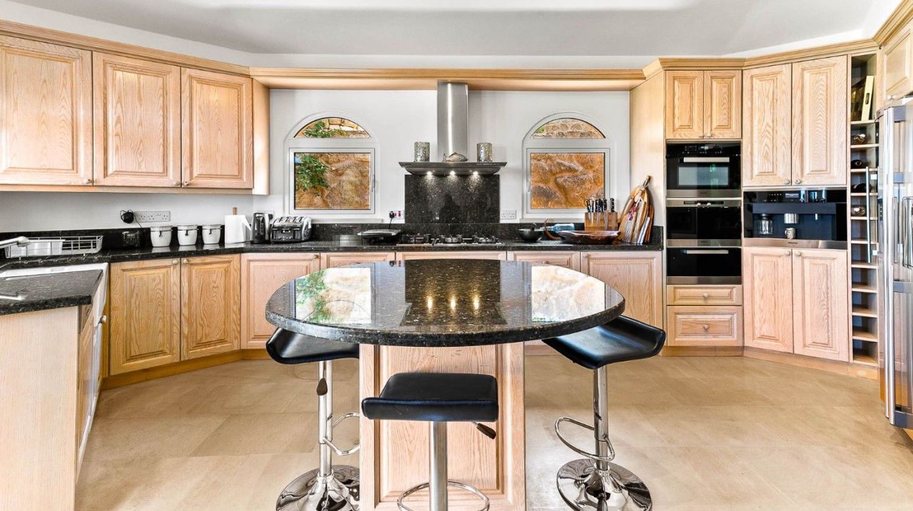 Вилла в Пафосе, Кипр, 378 м² - фото 9