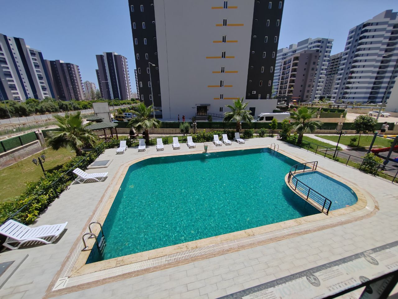 Квартира в Мерсине, Турция, 67 м² - фото 1