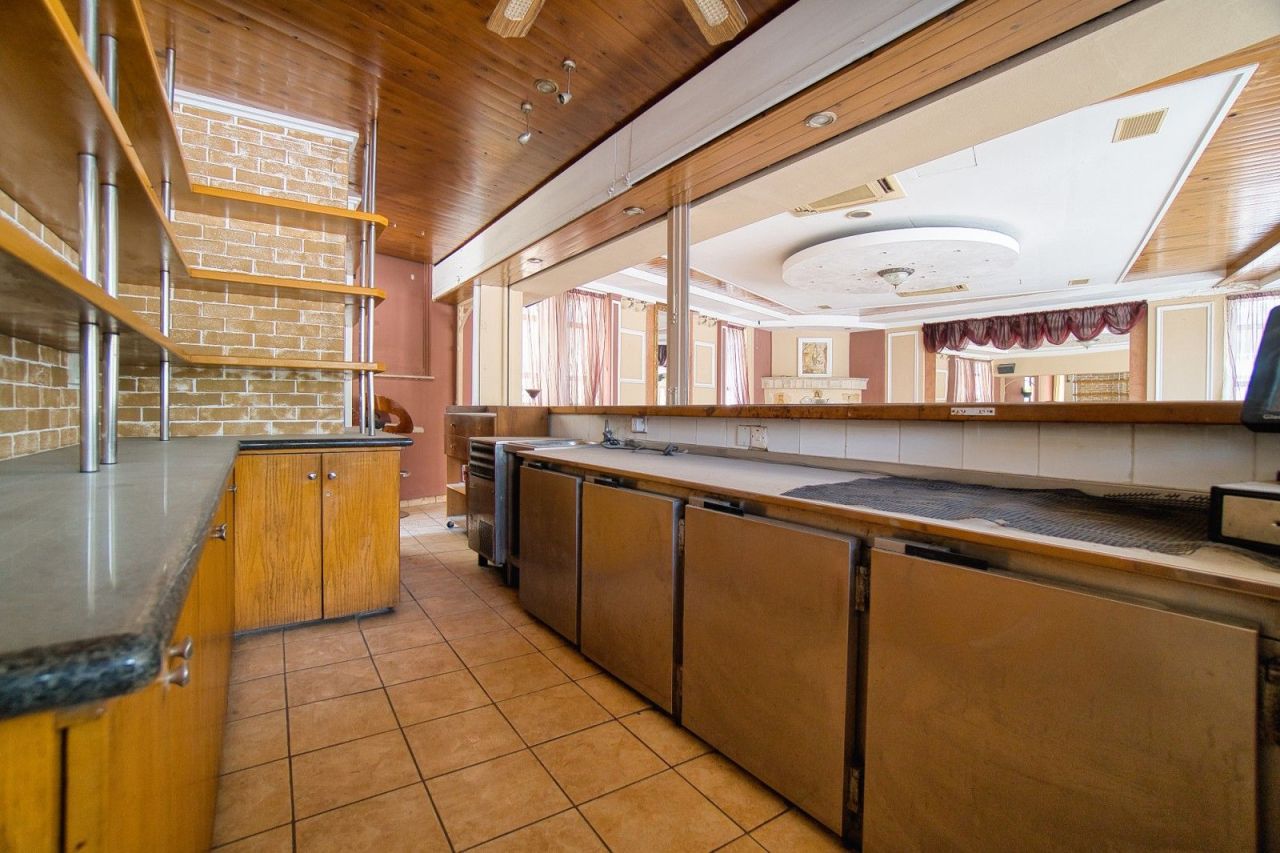 Кафе, ресторан в Пафосе, Кипр, 204 м² - фото 9