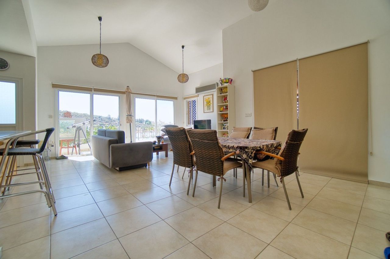 Вилла в Пафосе, Кипр, 145 м² - фото 10