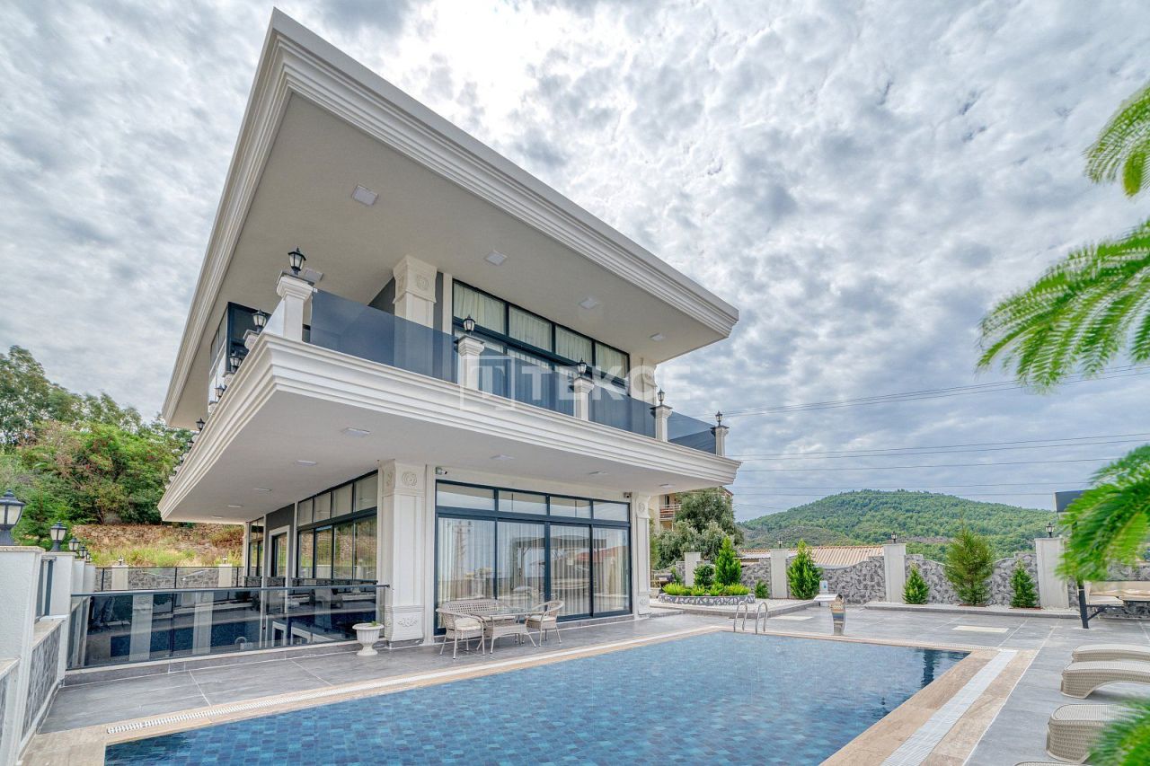 Вилла в Алании, Турция, 550 м² - фото 1