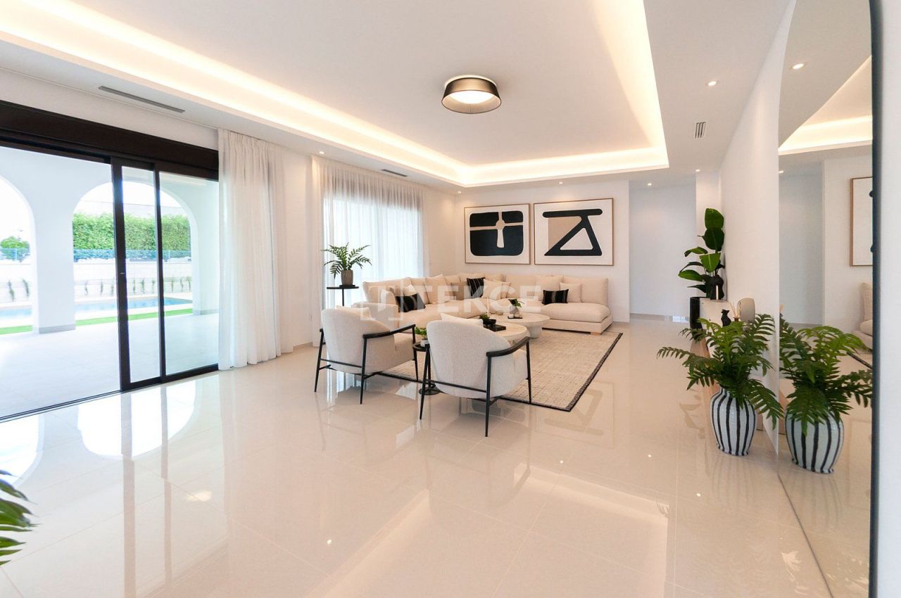 Вилла в Рохалесе, Испания, 168 м² - фото 6