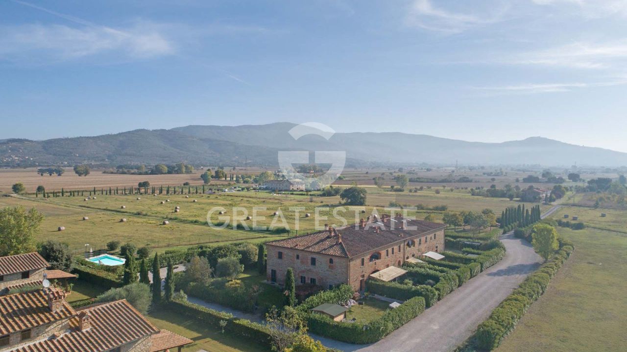 Дом в Кортоне, Италия, 110 м² - фото 8