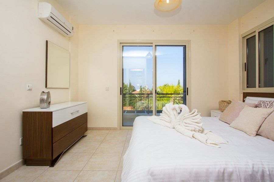 Вилла в Пафосе, Кипр, 300 м² - фото 10