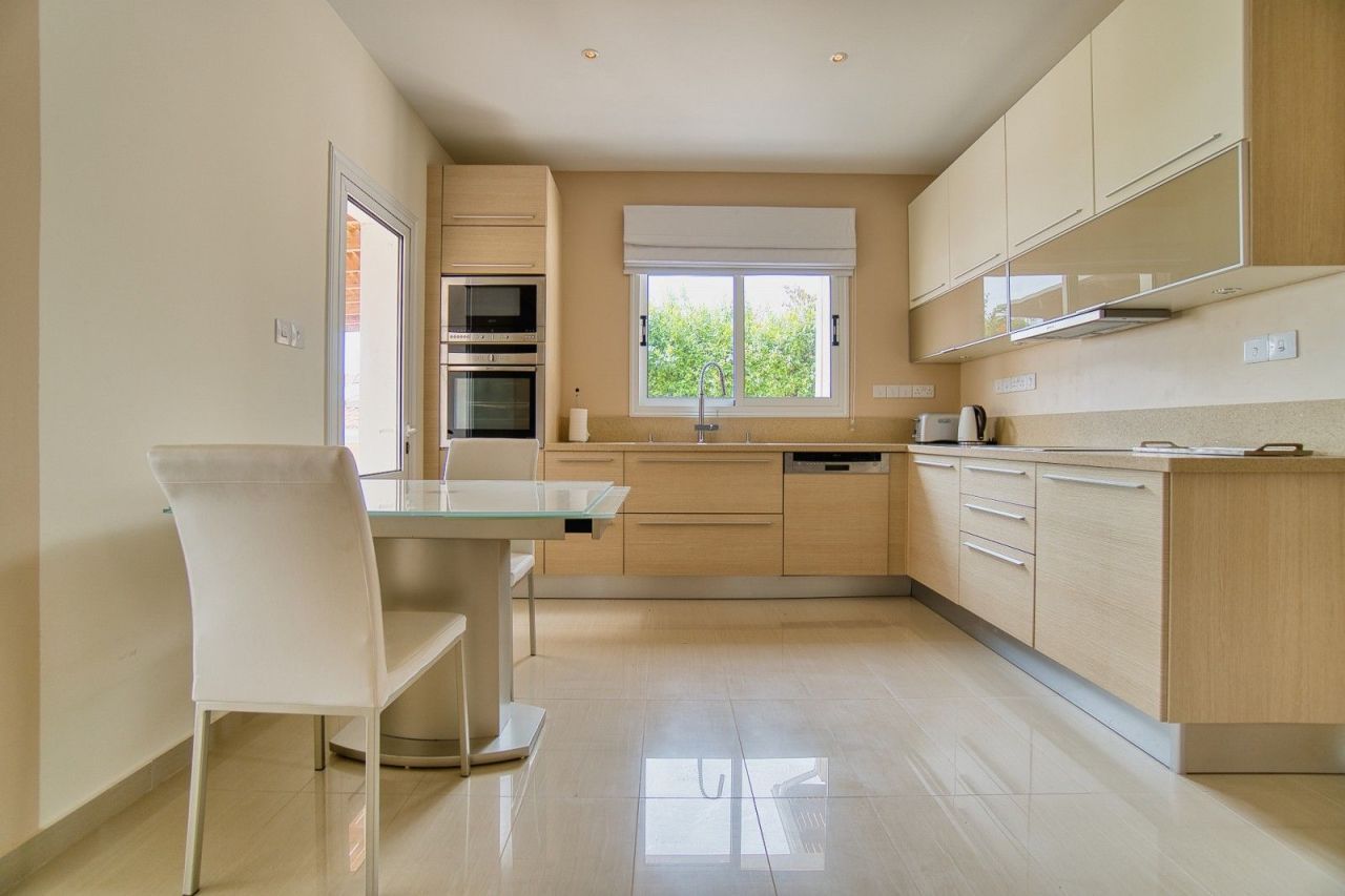 Бунгало в Пафосе, Кипр, 200 м² - фото 10