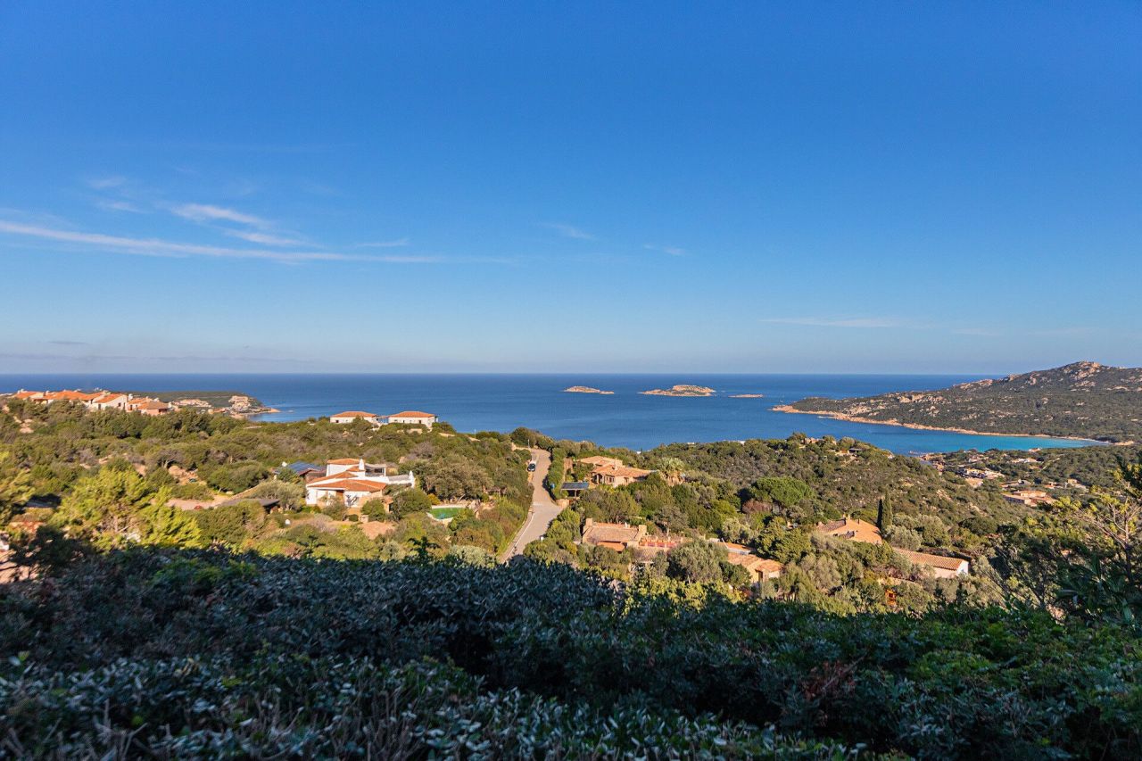 Вилла в Порто Черво, Италия, 271 м² - фото 3