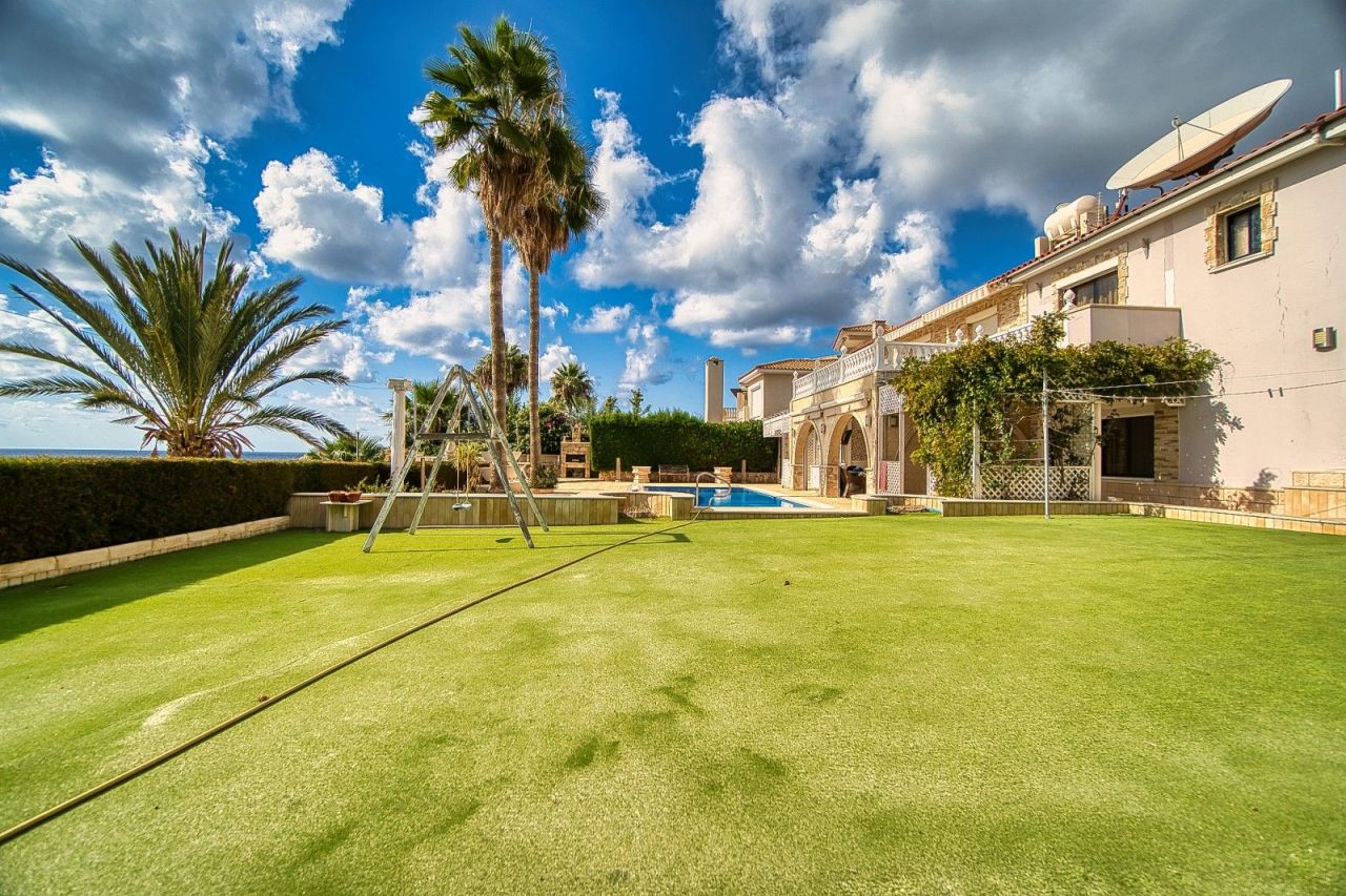 Вилла в Пафосе, Кипр, 300 м² - фото 10