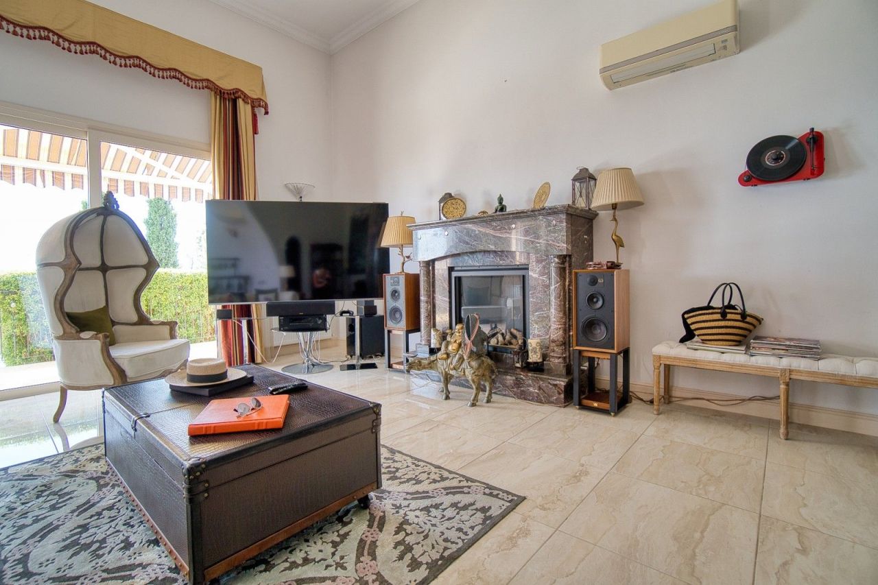 Вилла в Пафосе, Кипр, 400 м² - фото 11