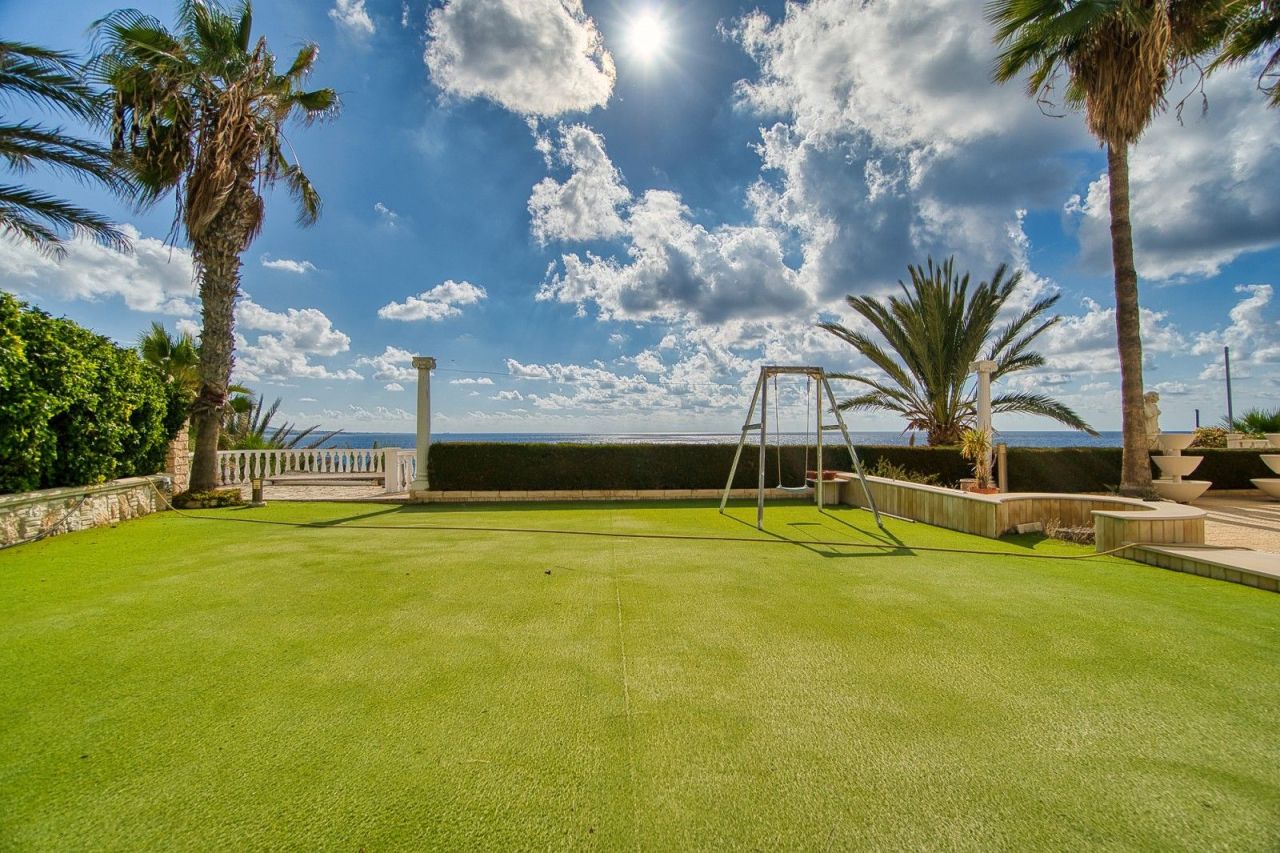 Вилла в Пафосе, Кипр, 300 м² - фото 11