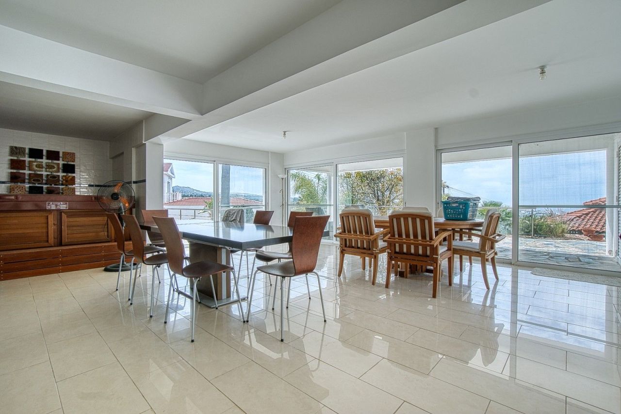 Вилла в Пафосе, Кипр, 400 м² - фото 11