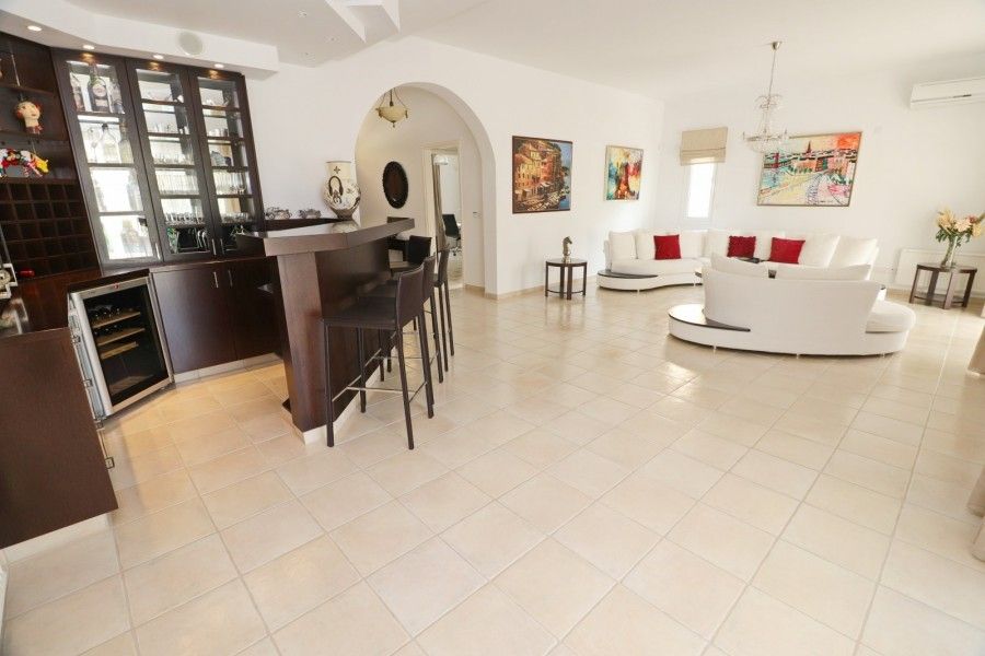 Вилла в Пафосе, Кипр, 353 м² - фото 11