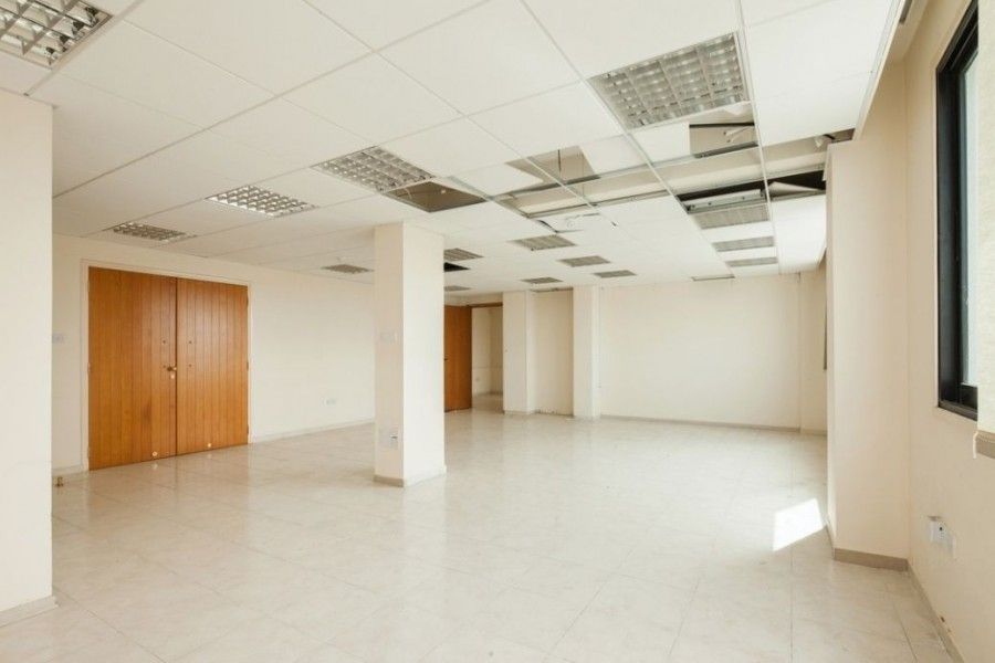 Офис в Ларнаке, Кипр, 451 м² - фото 11