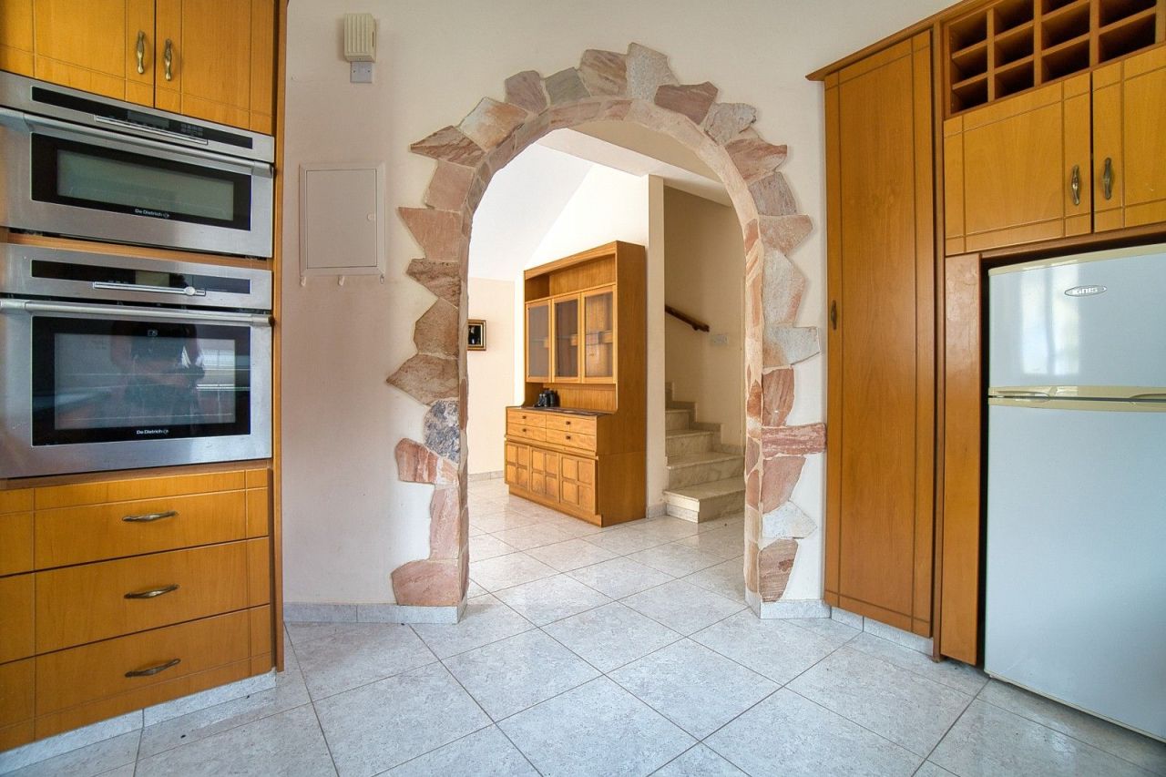 Вилла в Пафосе, Кипр, 150 м² - фото 11