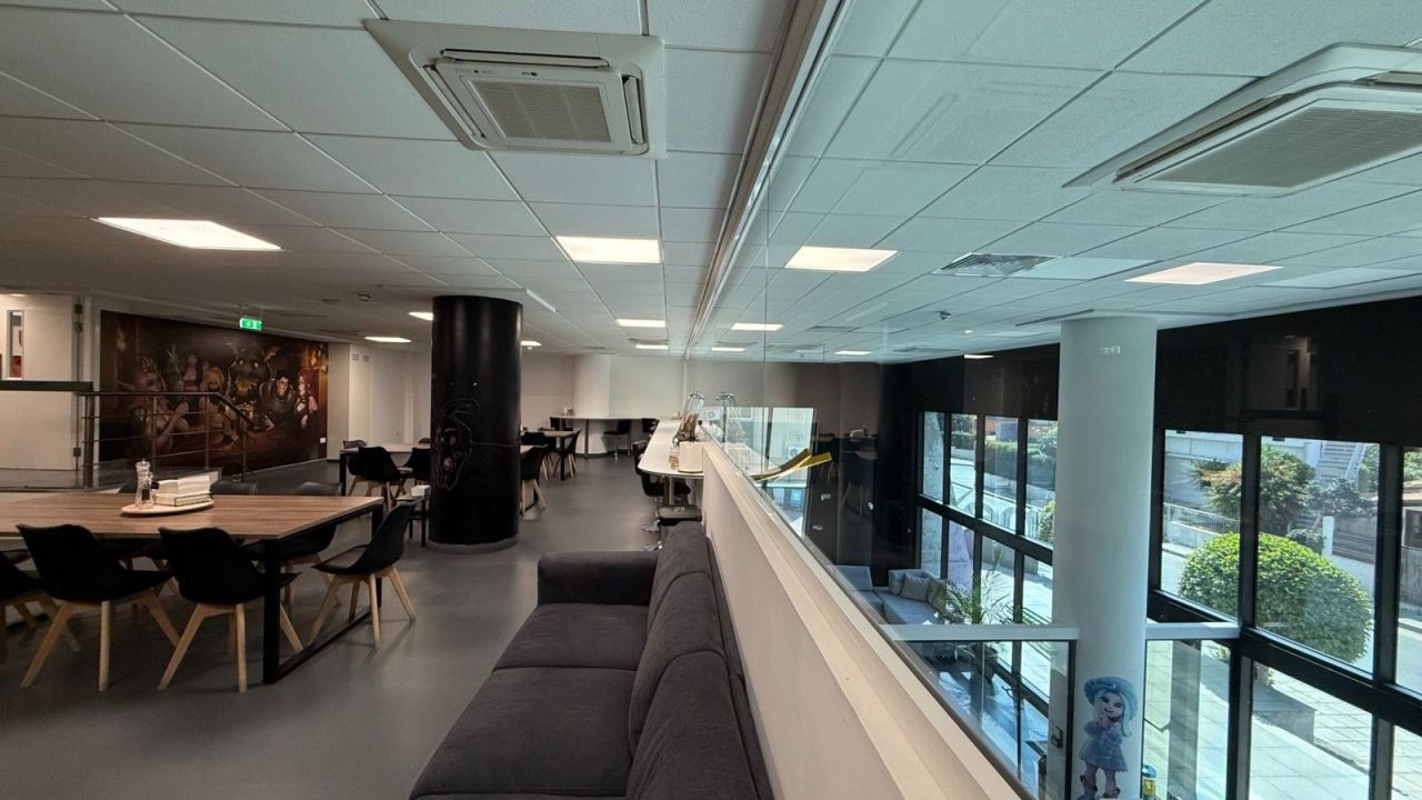 Офис в Лимасоле, Кипр, 1 800 м² - фото 11