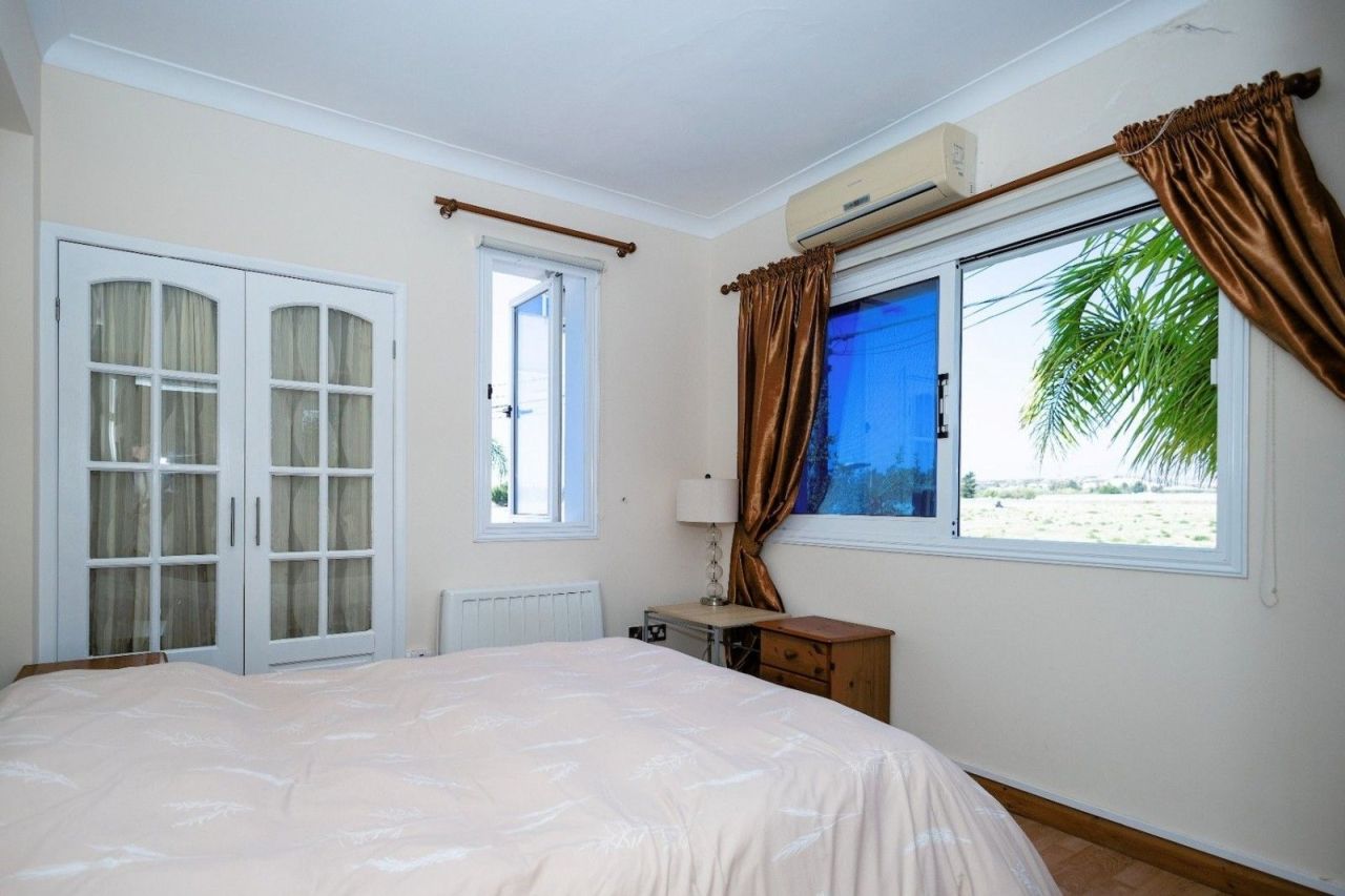 Вилла в Ларнаке, Кипр, 180 м² - фото 11