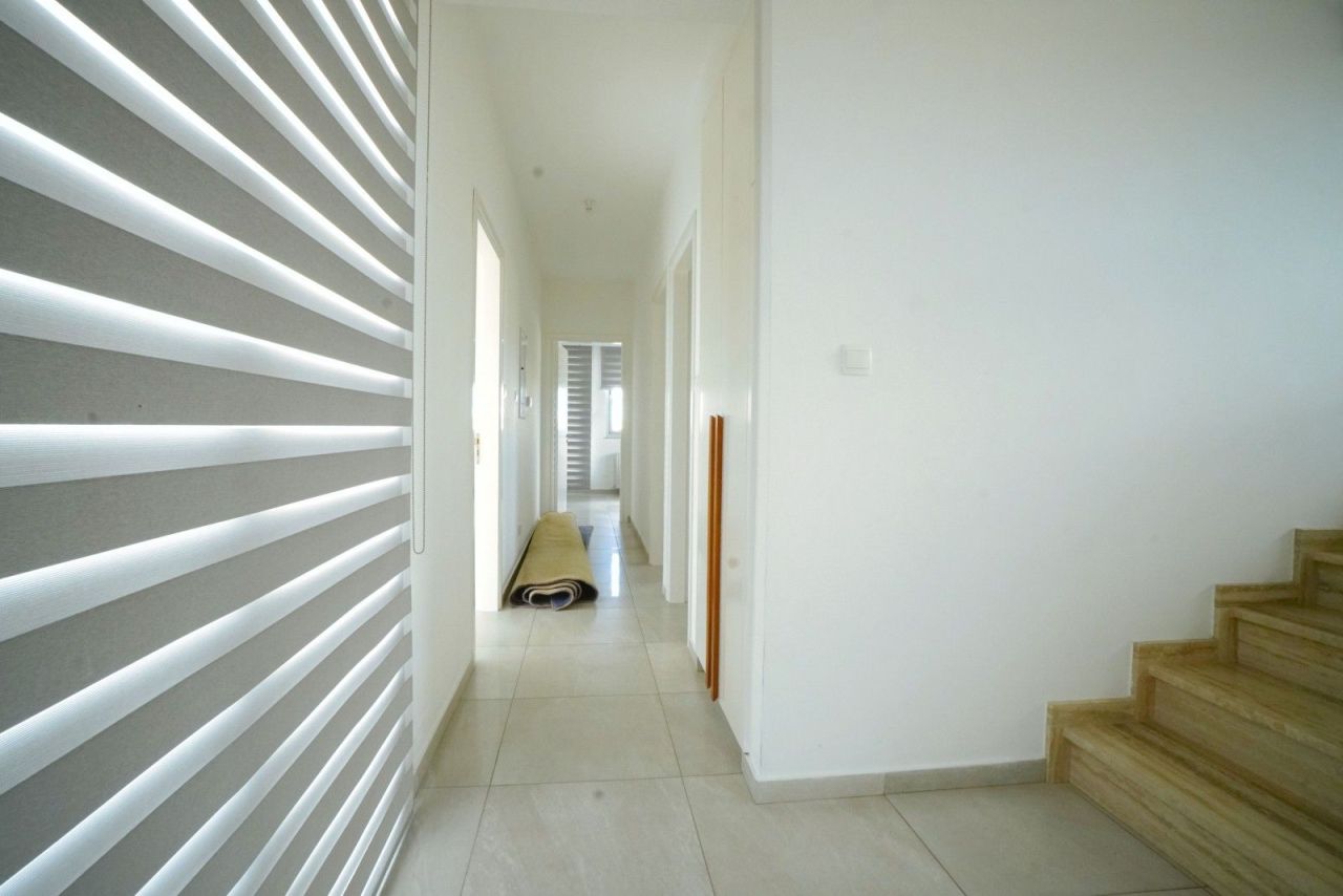 Вилла в Ларнаке, Кипр, 350 м² - фото 11