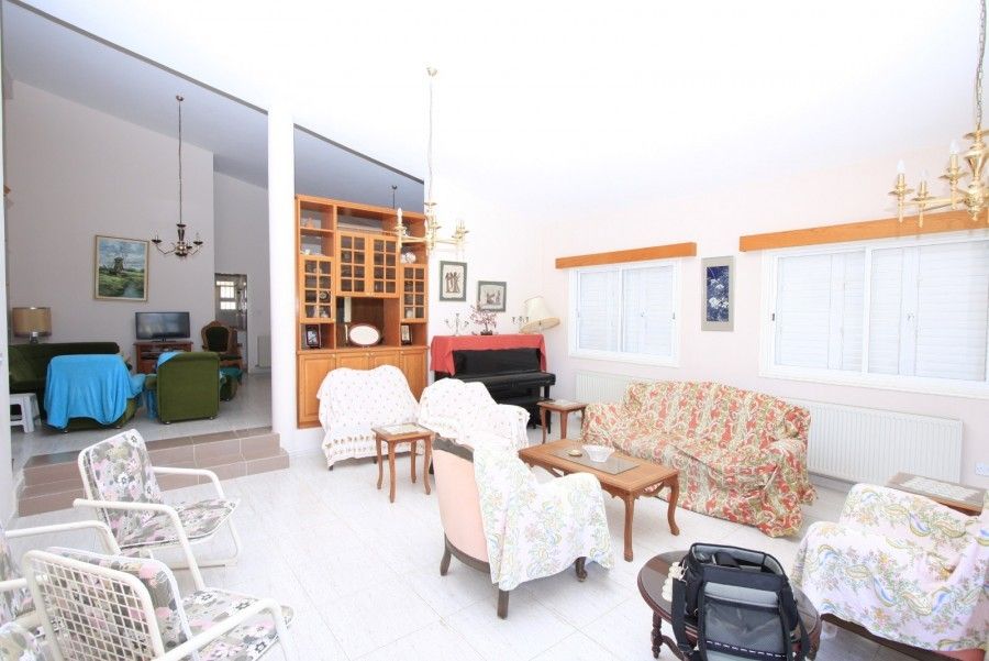 Бунгало в Пафосе, Кипр, 200 м² - фото 12