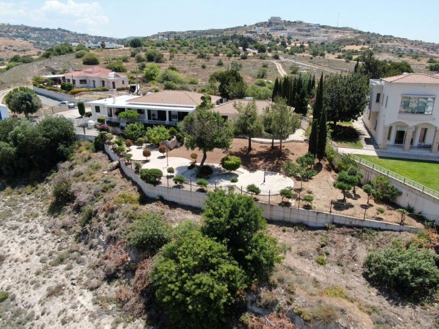 Бунгало в Пафосе, Кипр, 340 м² - фото 12