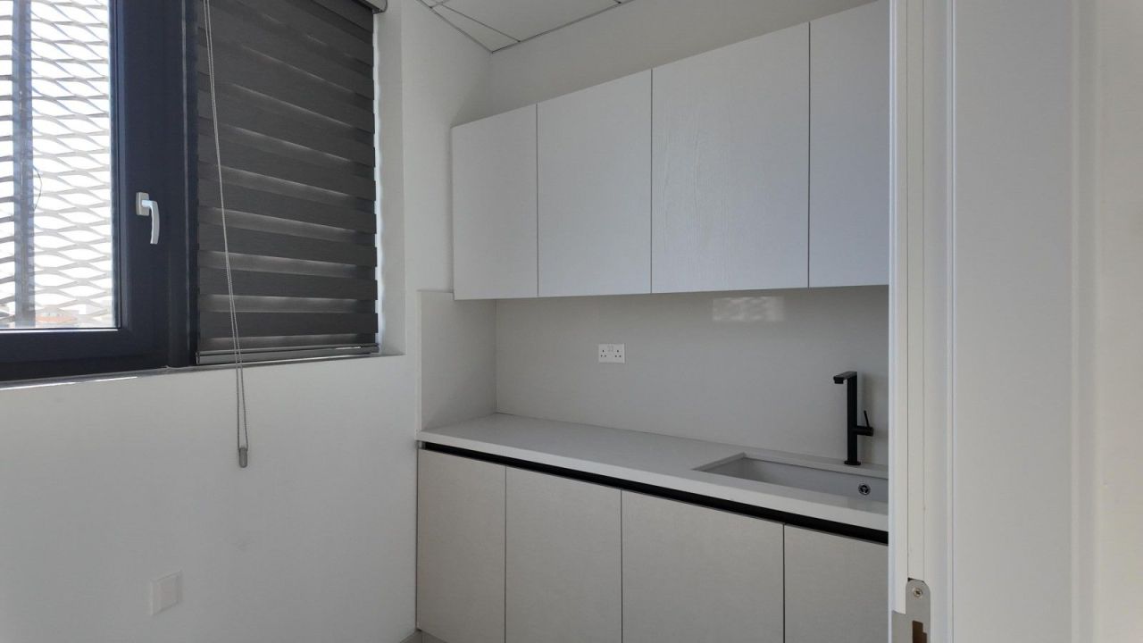 Офис в Лимасоле, Кипр, 1 440 м² - фото 12