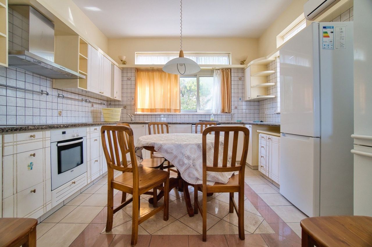 Вилла в Пафосе, Кипр, 350 м² - фото 12