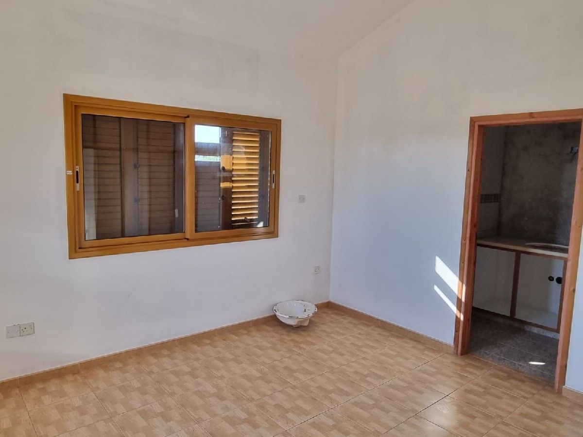 Вилла в Пафосе, Кипр, 400 м² - фото 12