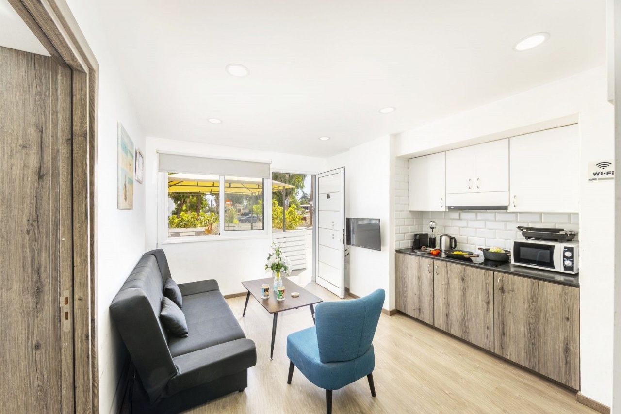 Апартаменты в Ларнаке, Кипр, 130 м² - фото 12