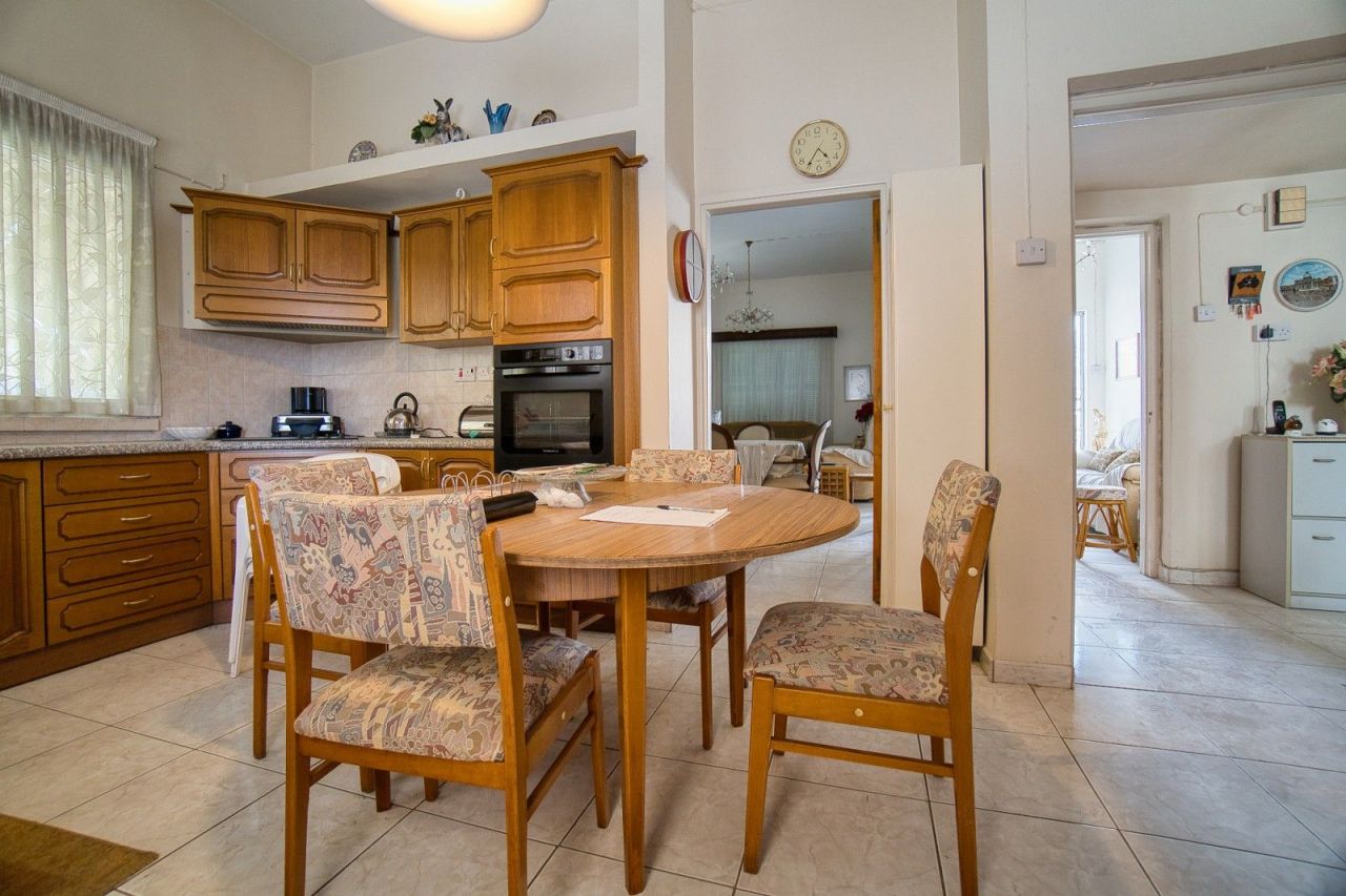 Бунгало в Пафосе, Кипр, 130 м² - фото 12