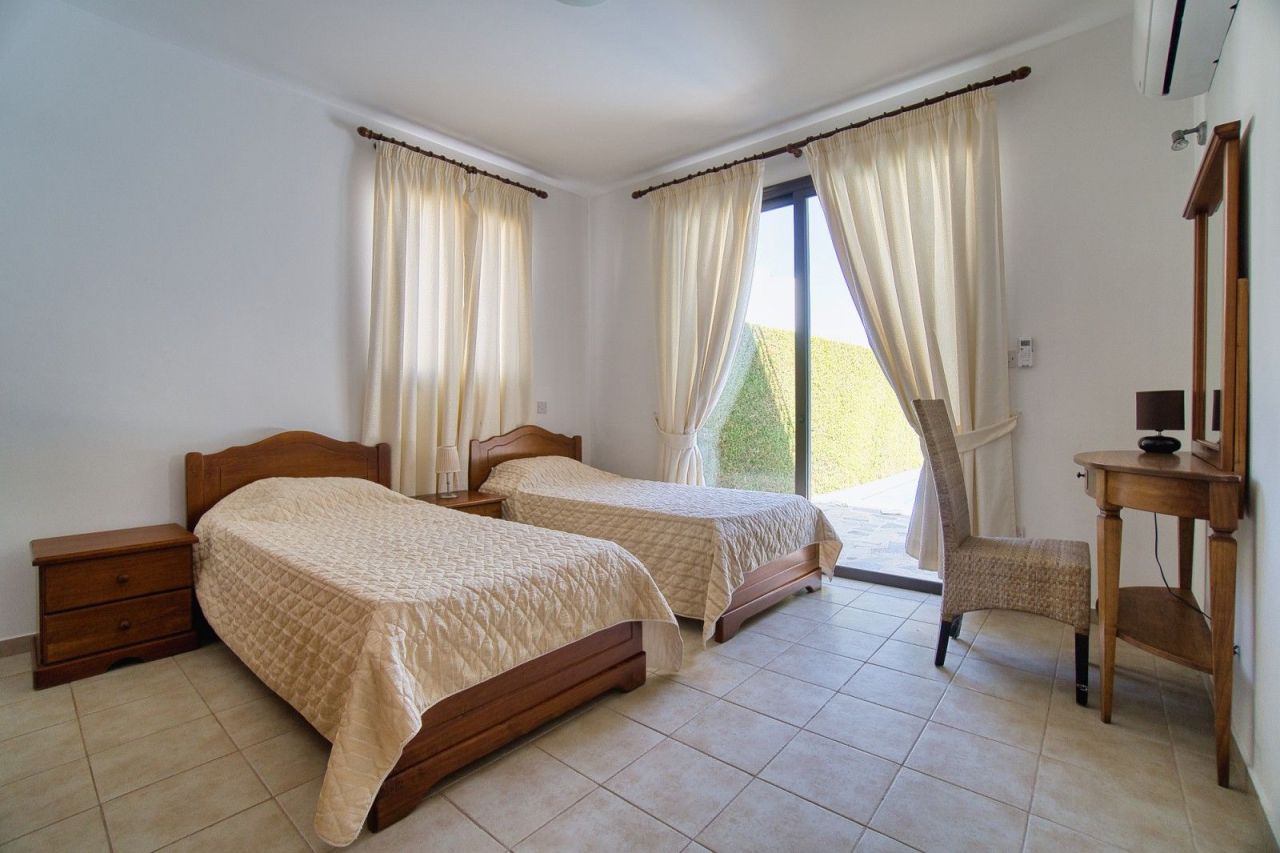 Вилла в Пафосе, Кипр, 140 м² - фото 12