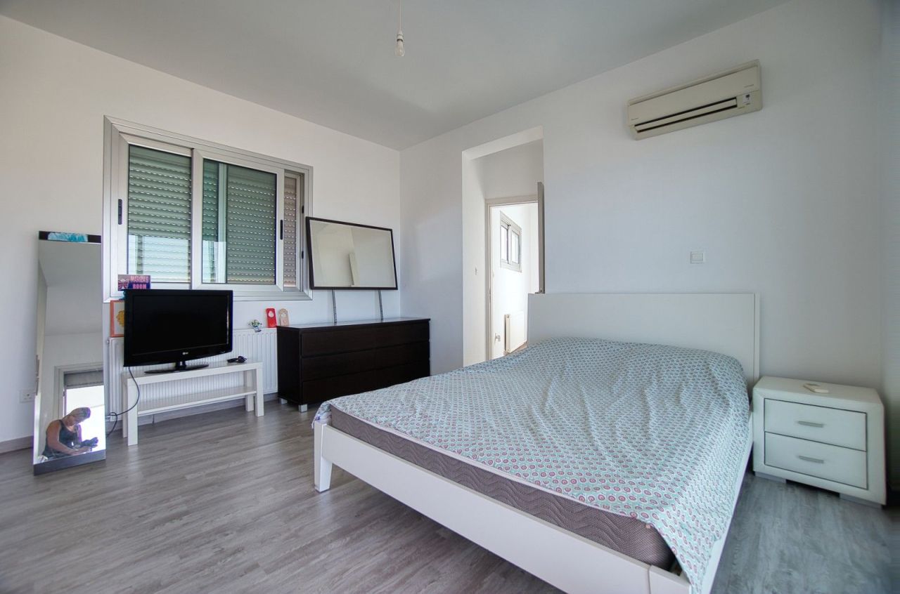 Вилла в Лимасоле, Кипр, 400 м² - фото 12