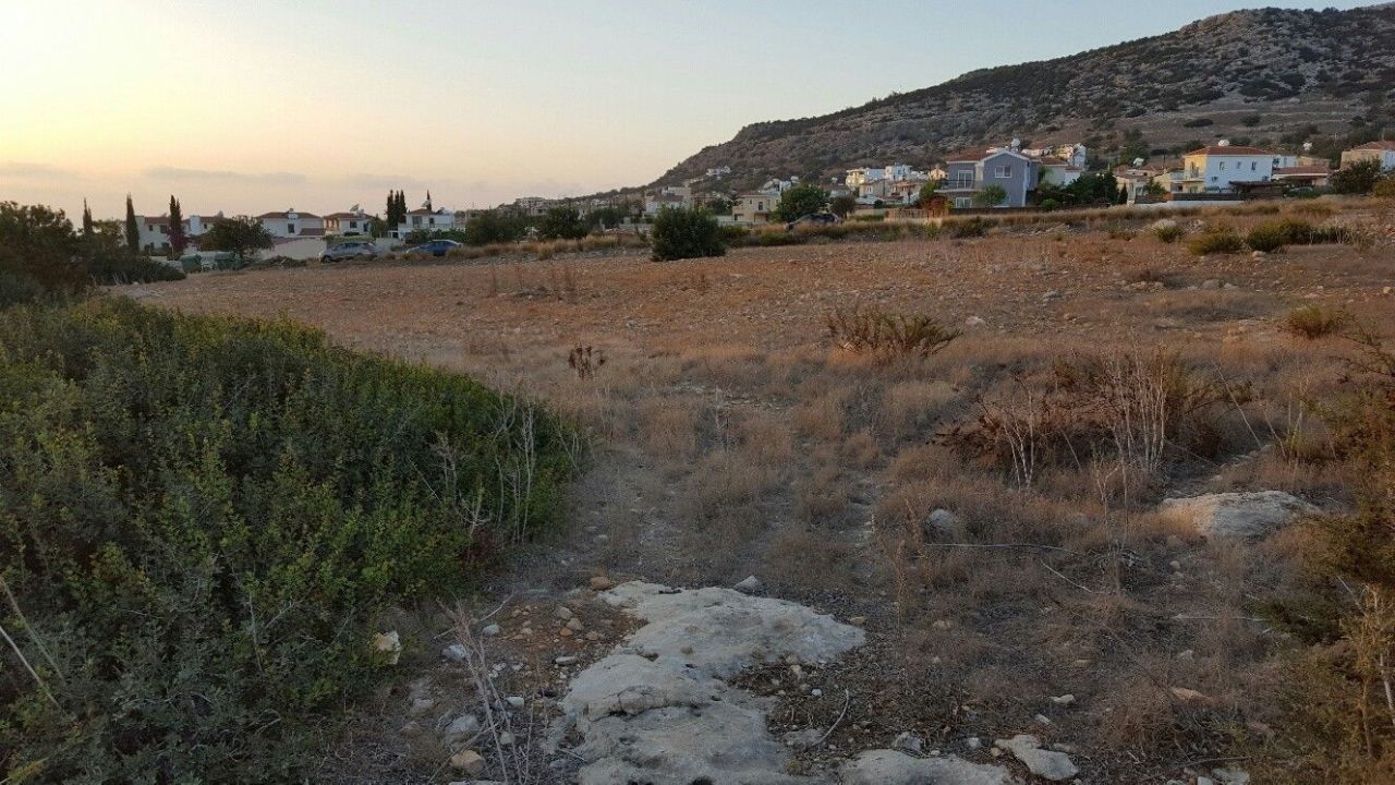 Земля в Пафосе, Кипр, 6 021 м² - фото 12