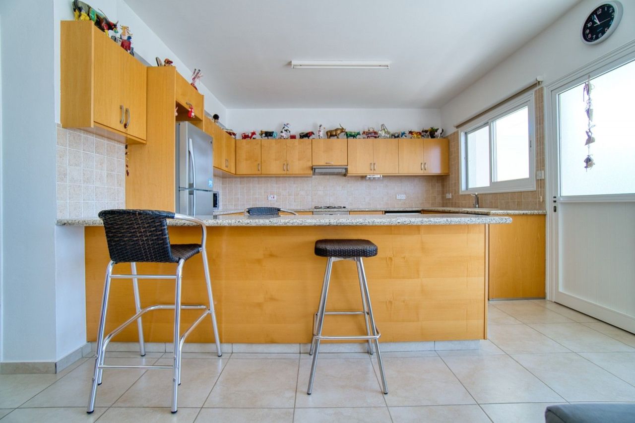 Вилла в Пафосе, Кипр, 145 м² - фото 12