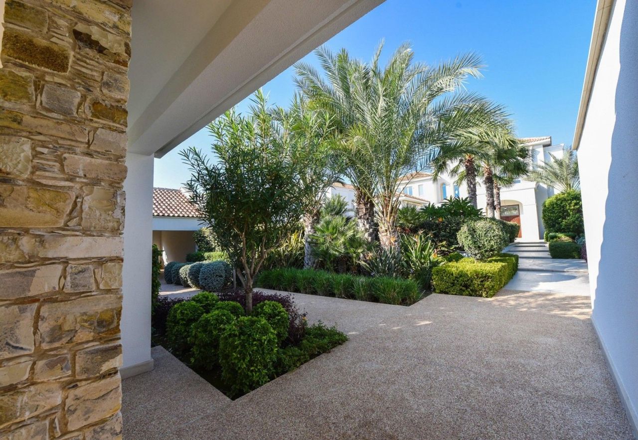 Вилла в Ларнаке, Кипр, 676 м² - фото 13