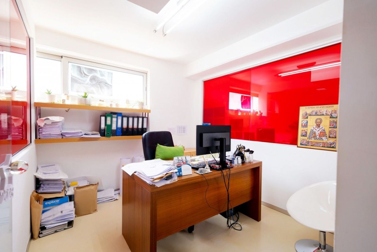 Офис в Ларнаке, Кипр, 315 м² - фото 13
