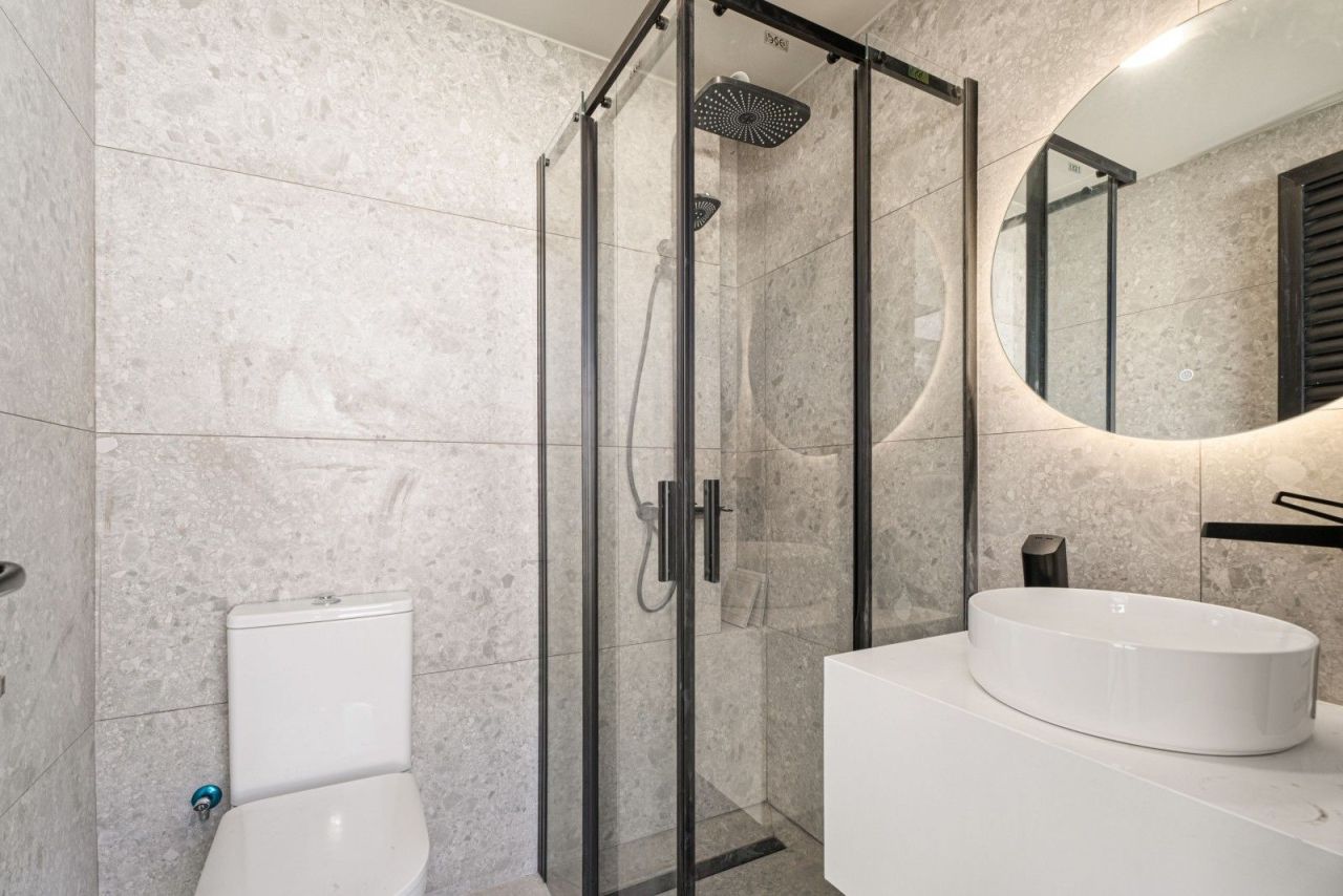 Коммерческая недвижимость в Лимасоле, Кипр, 600 м² - фото 13