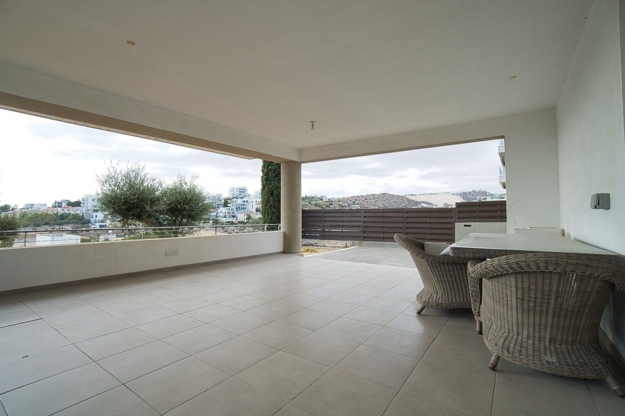 Вилла в Лимасоле, Кипр, 310 м² - фото 13