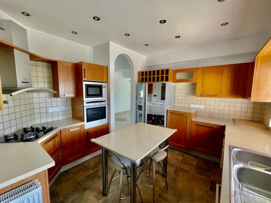 Вилла в Лимасоле, Кипр, 220 м² - фото 13