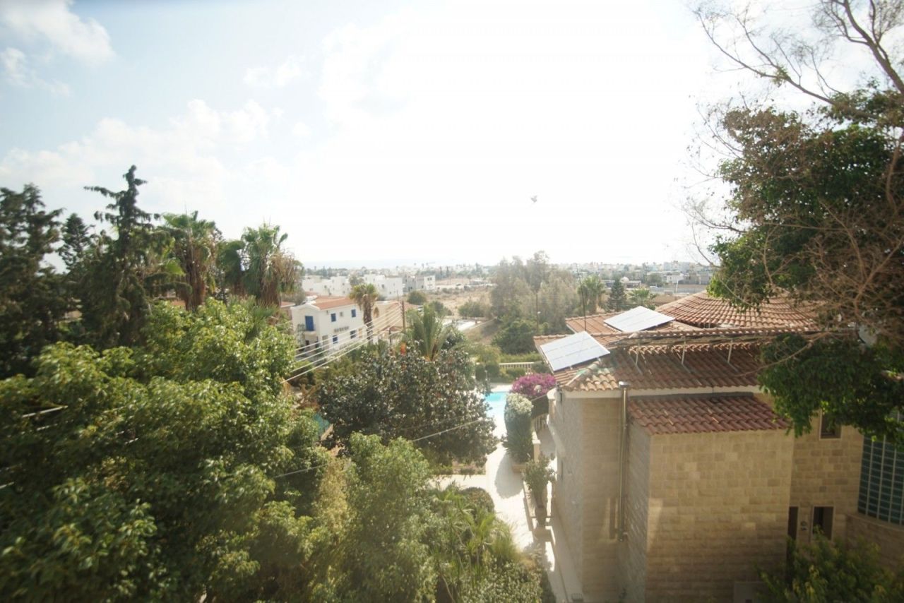 Вилла в Пафосе, Кипр, 370 м² - фото 13