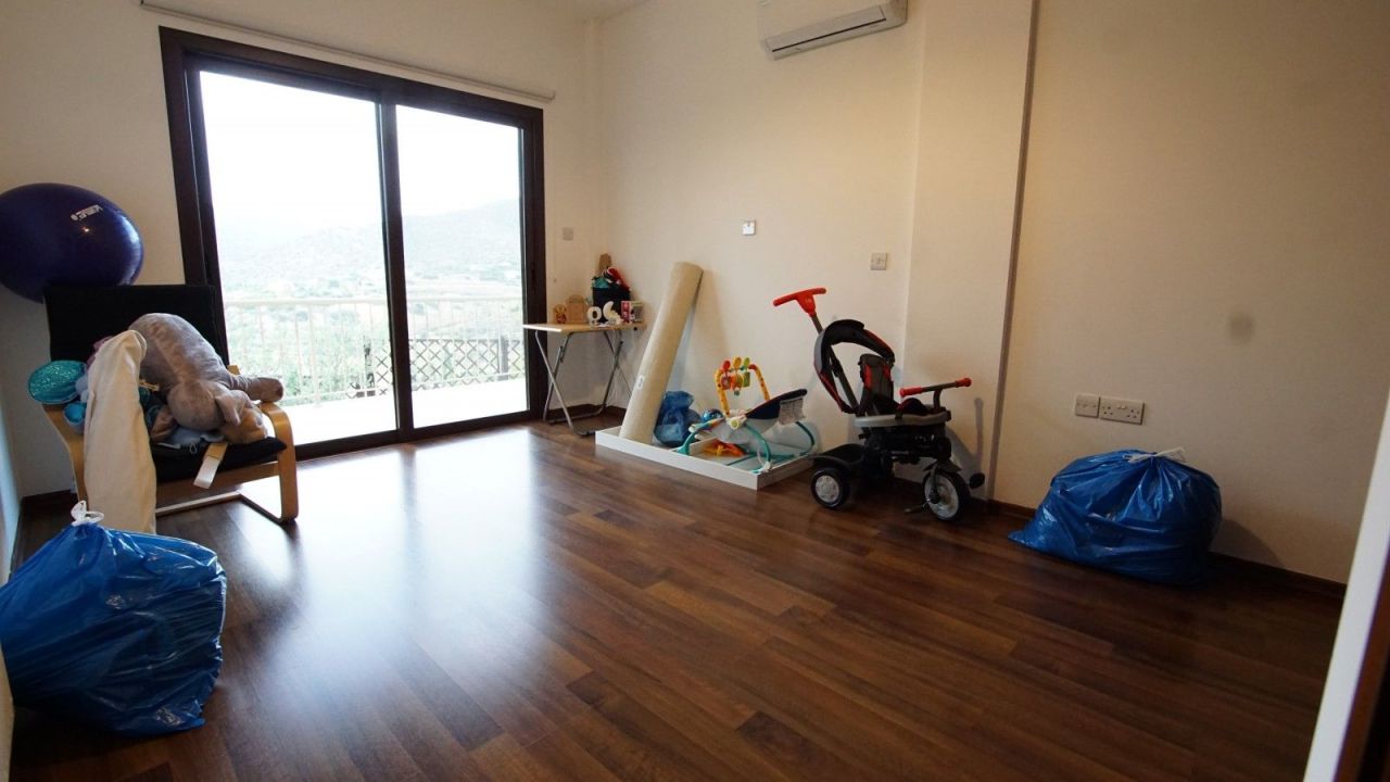 Вилла в Лимасоле, Кипр, 328 м² - фото 13