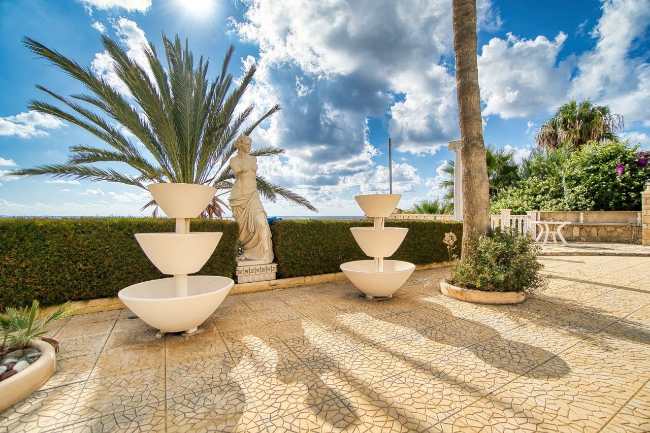 Вилла в Пафосе, Кипр, 300 м² - фото 13