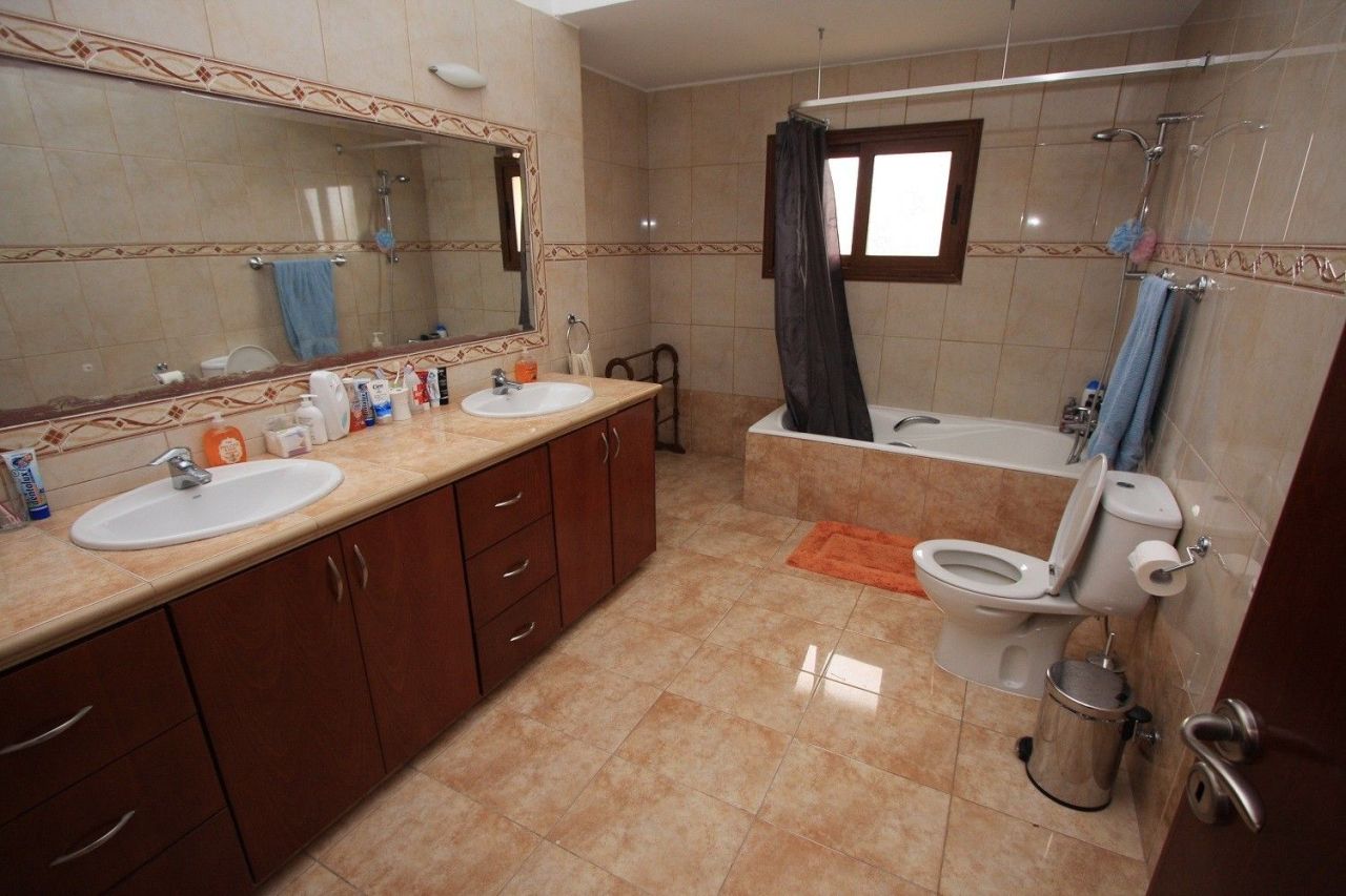 Вилла в Пафосе, Кипр, 450 м² - фото 14