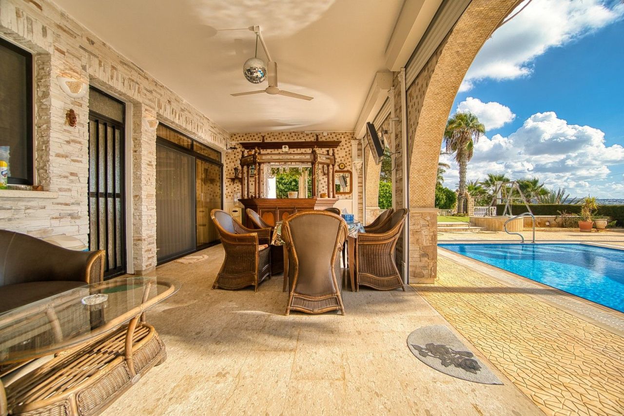 Вилла в Пафосе, Кипр, 300 м² - фото 14