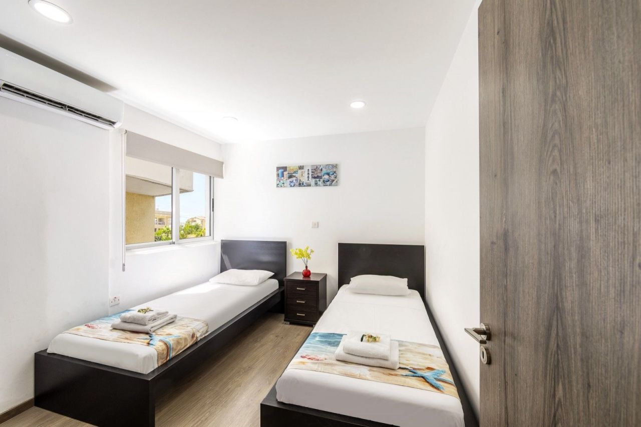 Апартаменты в Ларнаке, Кипр, 130 м² - фото 14