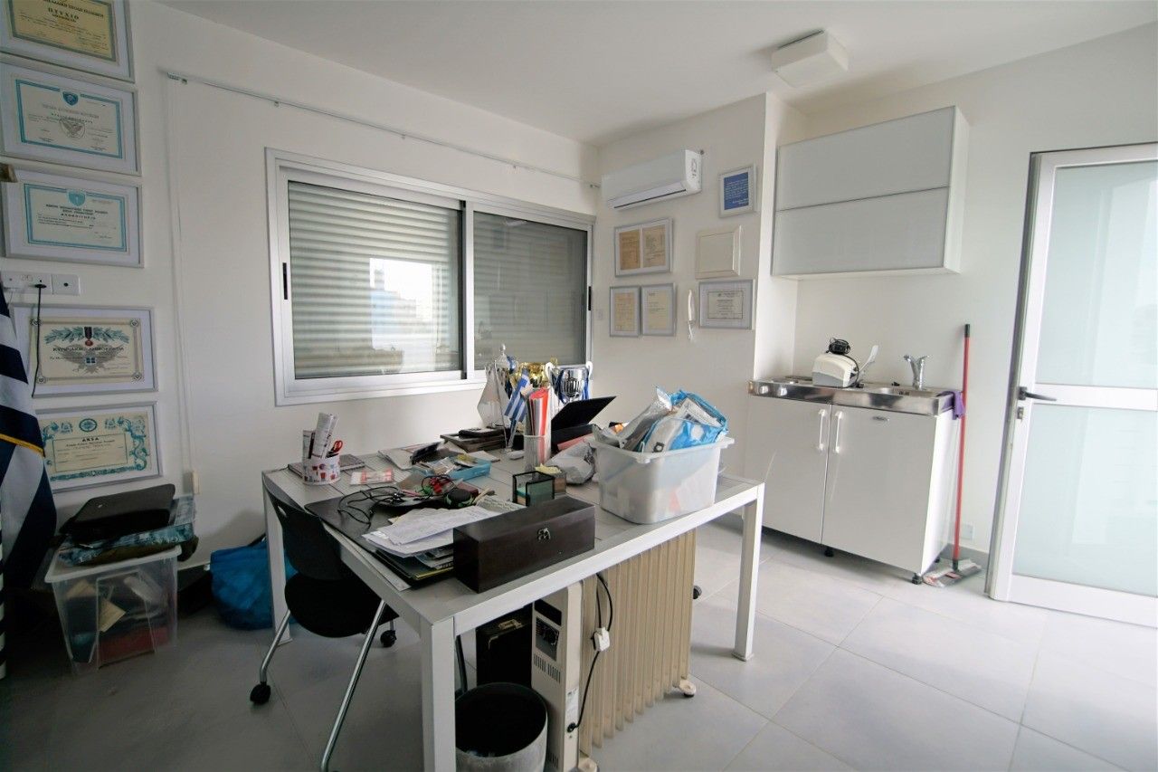 Вилла в Лимасоле, Кипр, 200 м² - фото 14