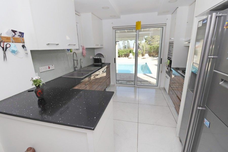 Вилла в Пафосе, Кипр, 260 м² - фото 14