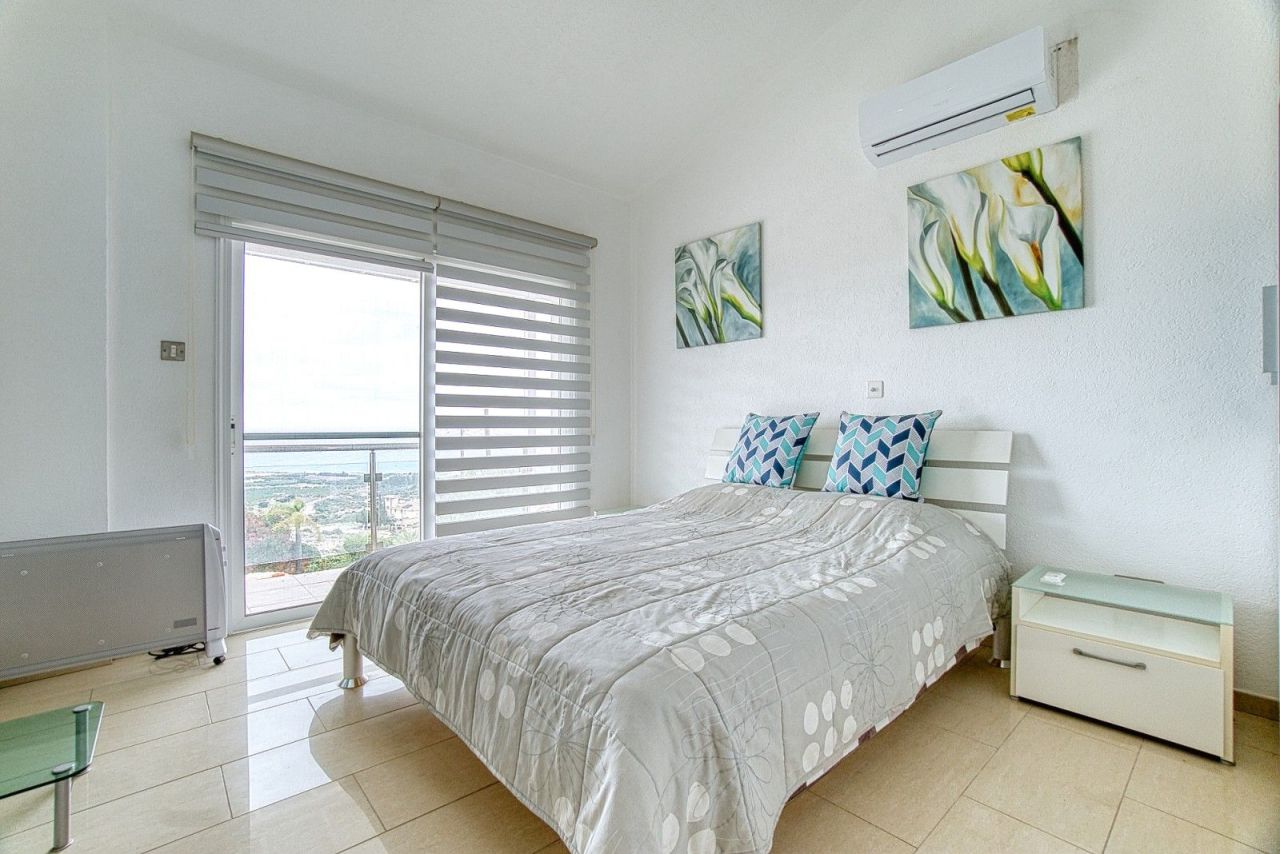 Вилла в Пафосе, Кипр, 400 м² - фото 14