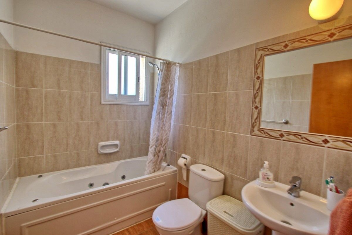 Апартаменты в Пафосе, Кипр, 88 м² - фото 14