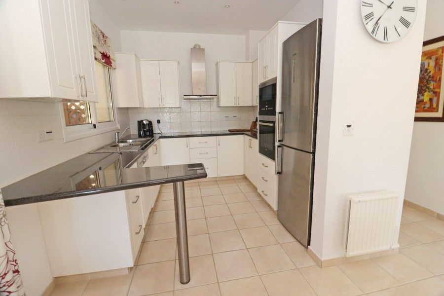 Вилла в Пафосе, Кипр, 353 м² - фото 15