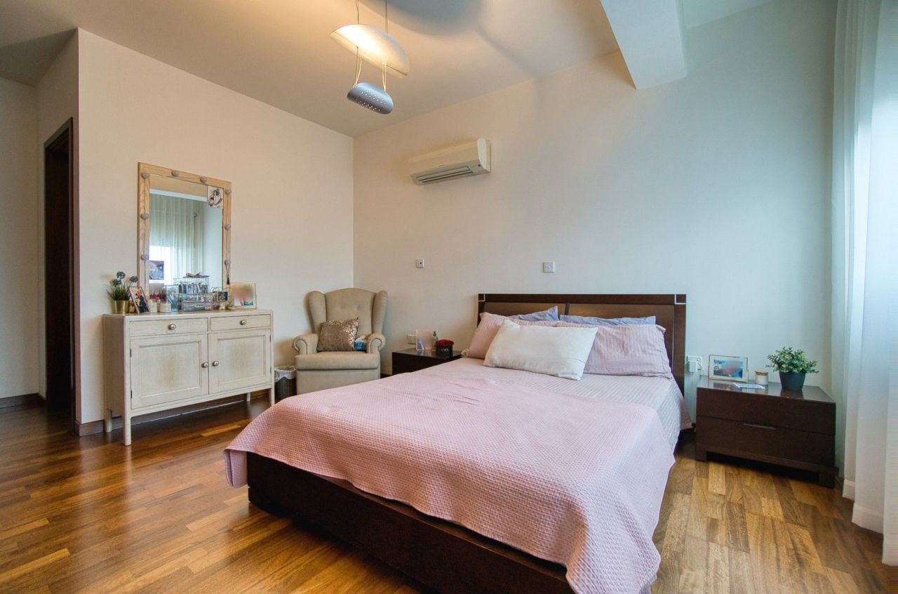 Вилла в Лимасоле, Кипр, 500 м² - фото 15